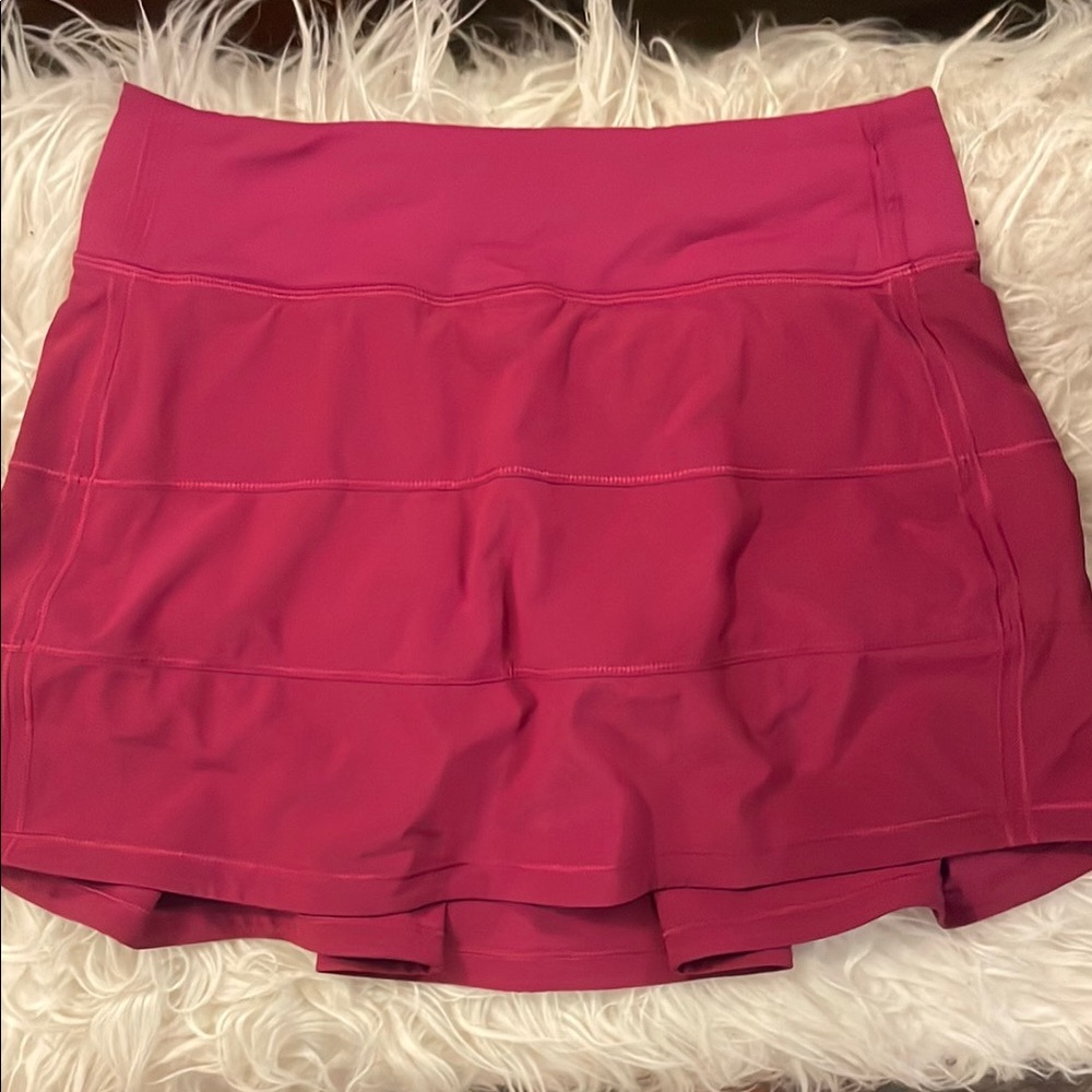 Lululemon Pink Athletic summer skirt/shorts. Size 4
